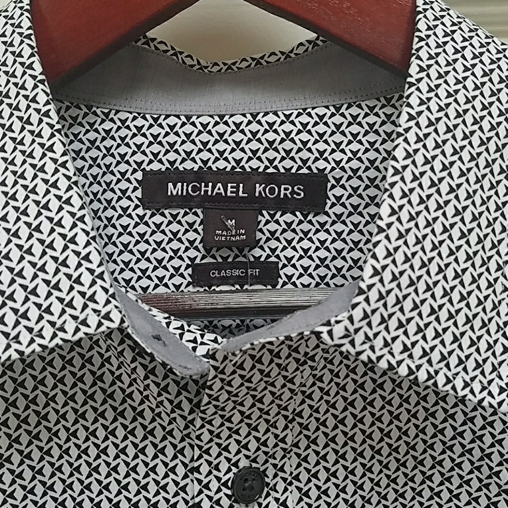 Michael Kors long sleeved button down shirt - Picture 2 of 4